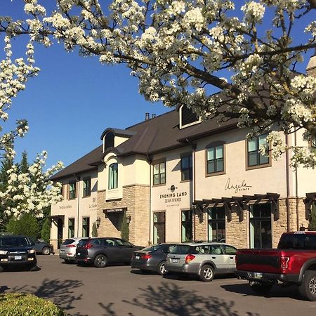 The Dundee - A Trace Hotel Екстер'єр фото