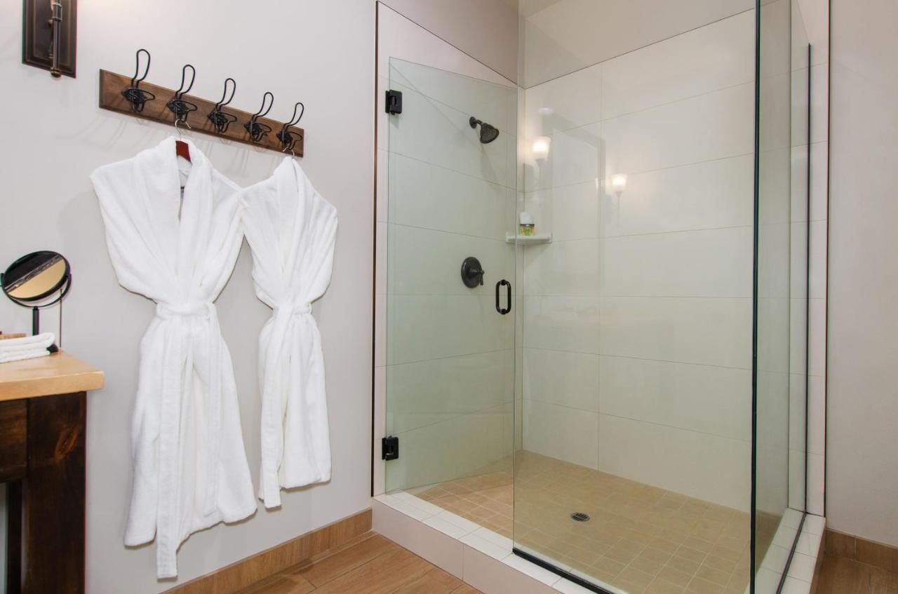 The Dundee - A Trace Hotel Екстер'єр фото